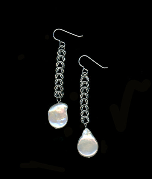chainmaille & pearl earrings